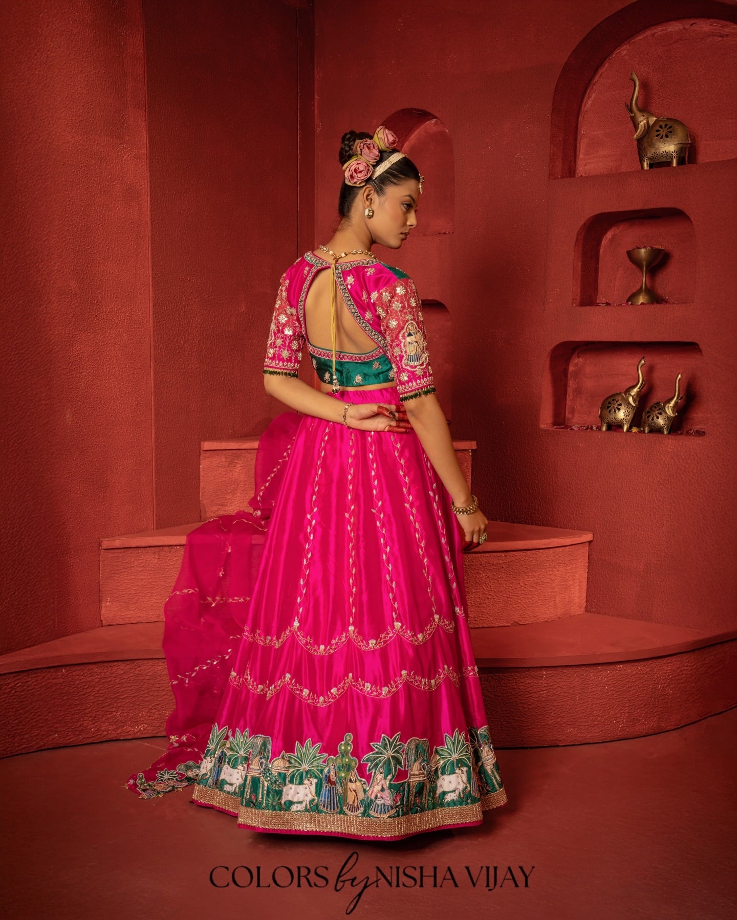 Choli-cut blouse, Vrindavan-theme print