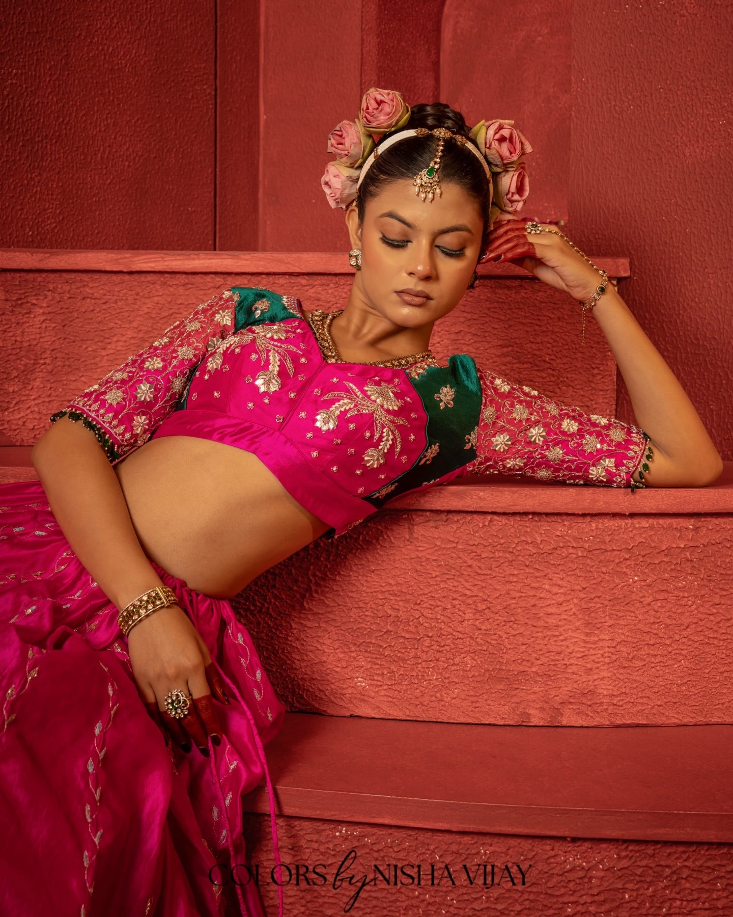 Choli-cut blouse, Vrindavan-theme print